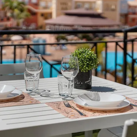 Granada Park S01a 아파트 아로나